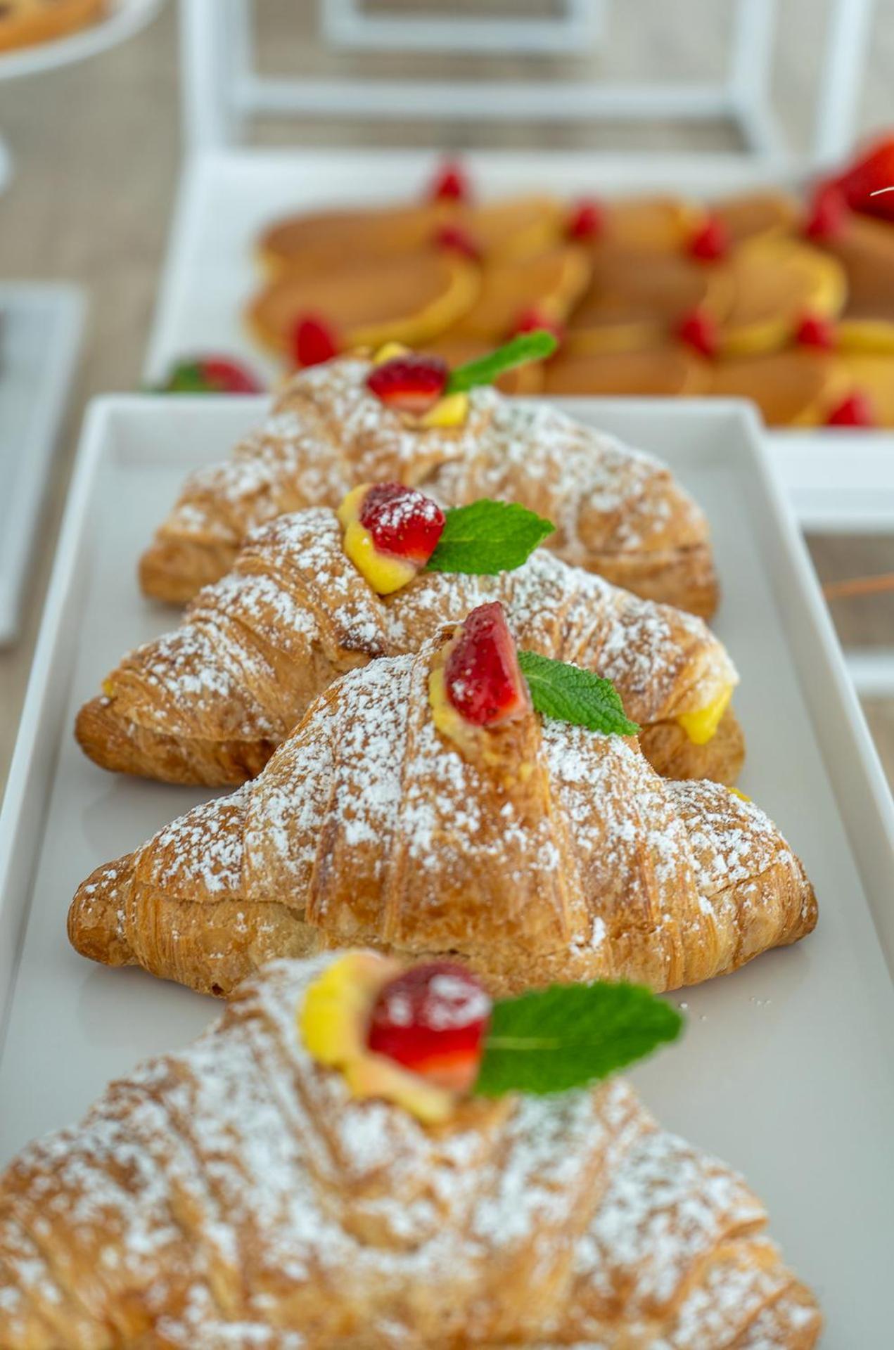 Hotel Carmen Riccione Eksteriør bilde