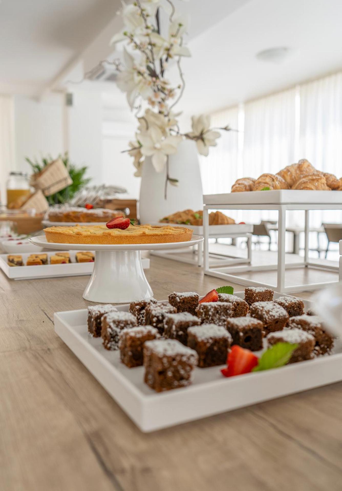 Hotel Carmen Riccione Eksteriør bilde