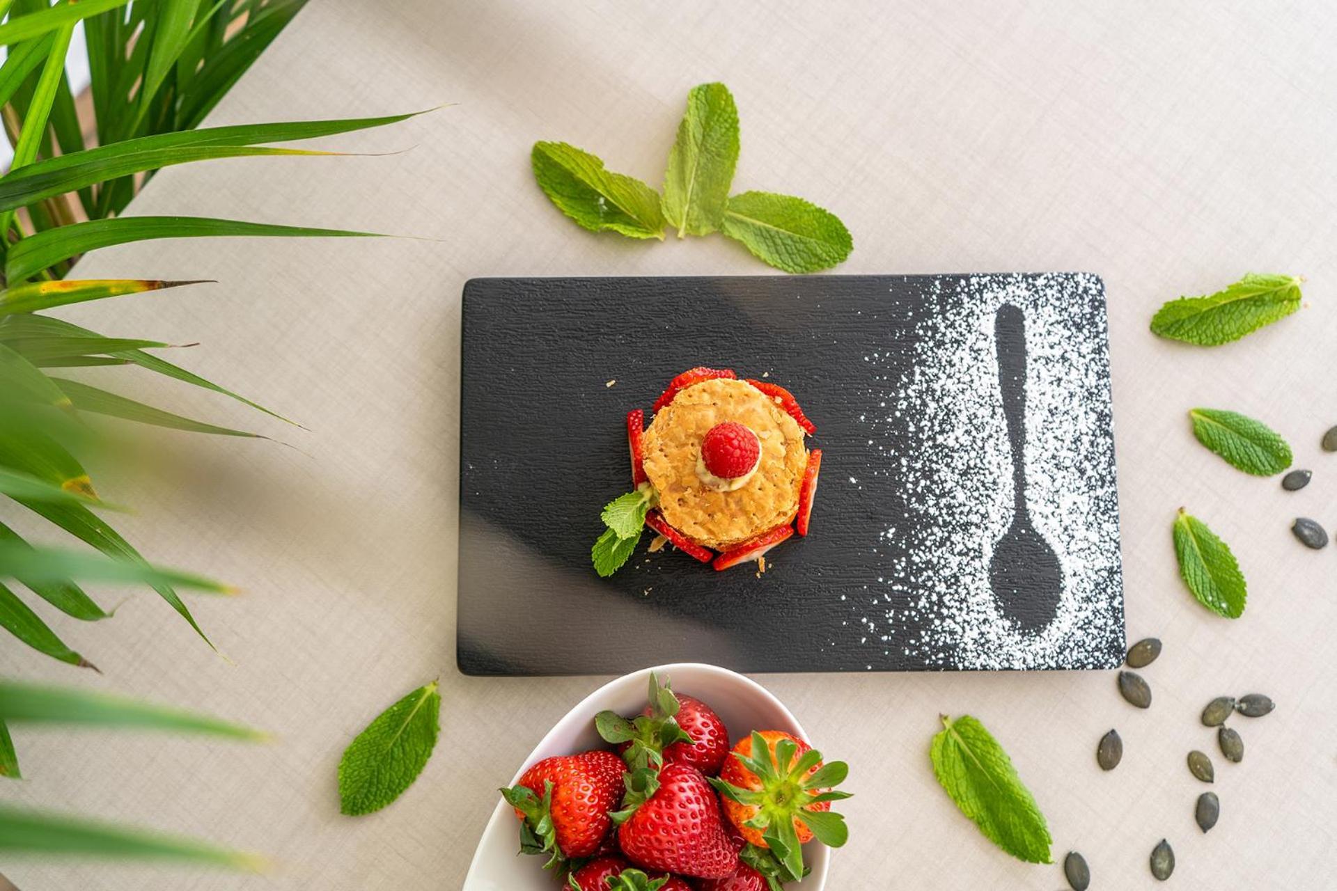 Hotel Carmen Riccione Eksteriør bilde