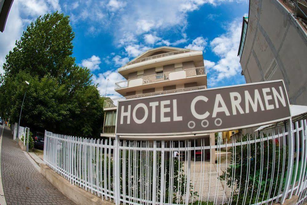 Hotel Carmen Riccione Eksteriør bilde