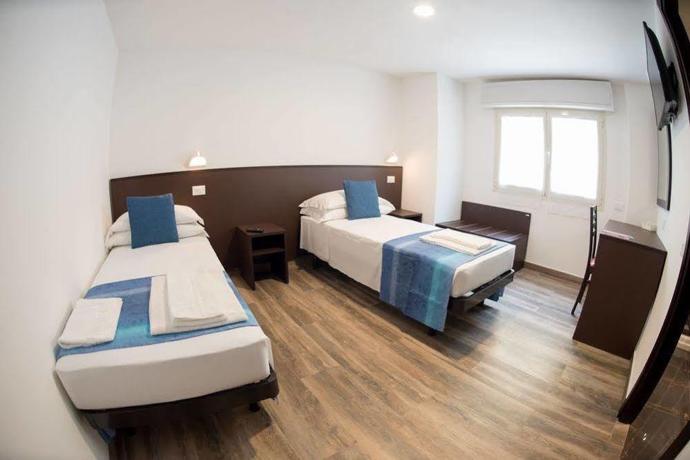 Hotel Carmen Riccione Eksteriør bilde
