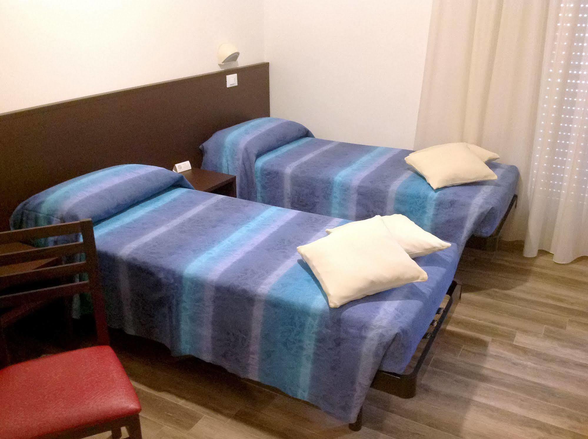 Hotel Carmen Riccione Eksteriør bilde